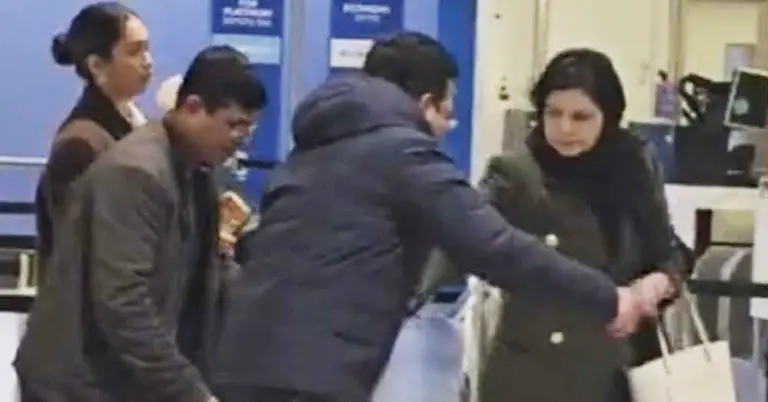 হিথ্রো বিমানবন্দরে জুবাইদা রহমান